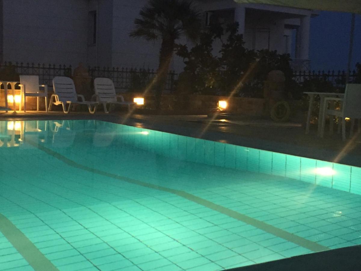 Toulipa Rooms Agia Ermioni Exterior foto